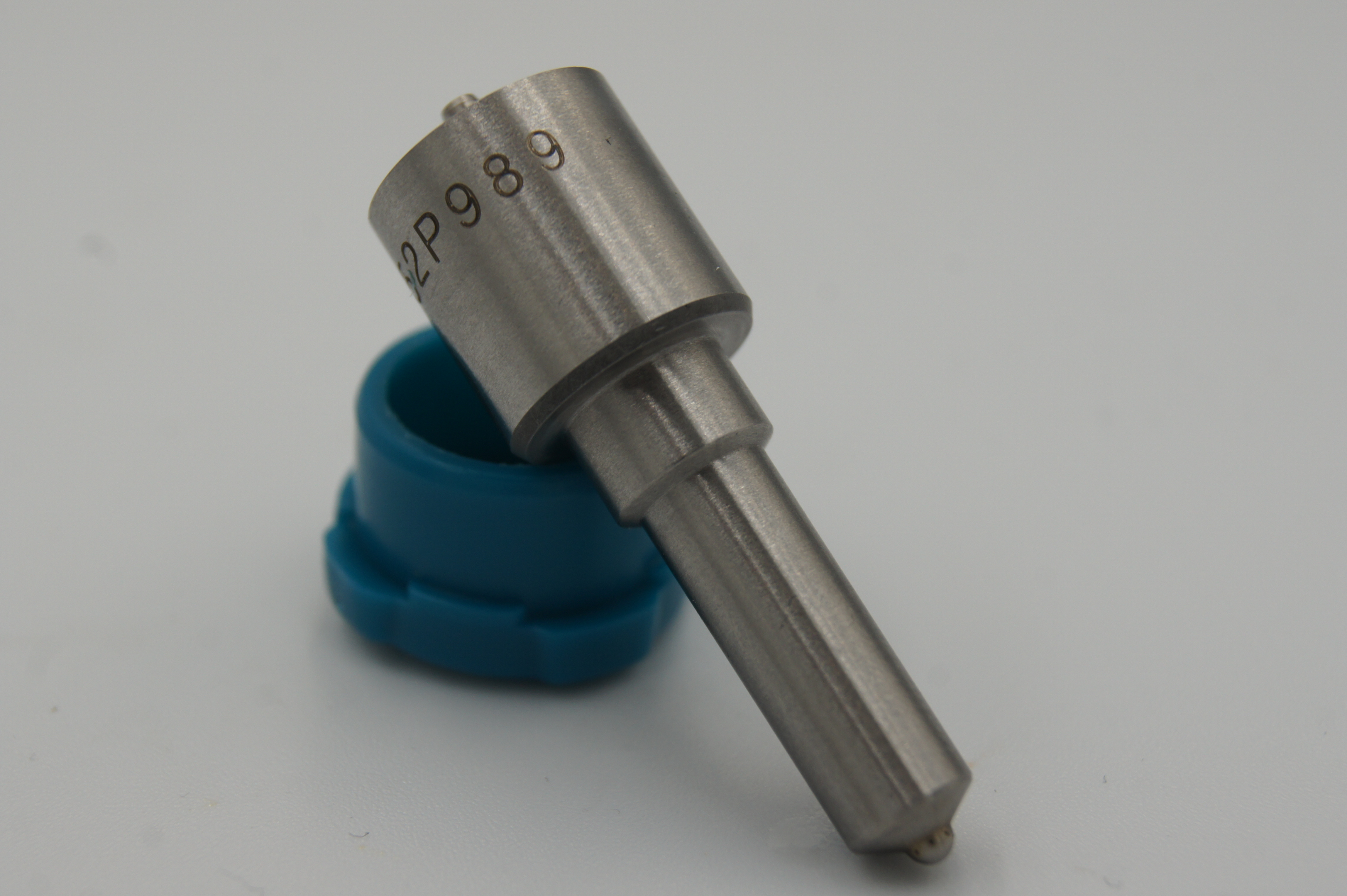 DLLA152P989 / 093400-9890 Распылитель Denso