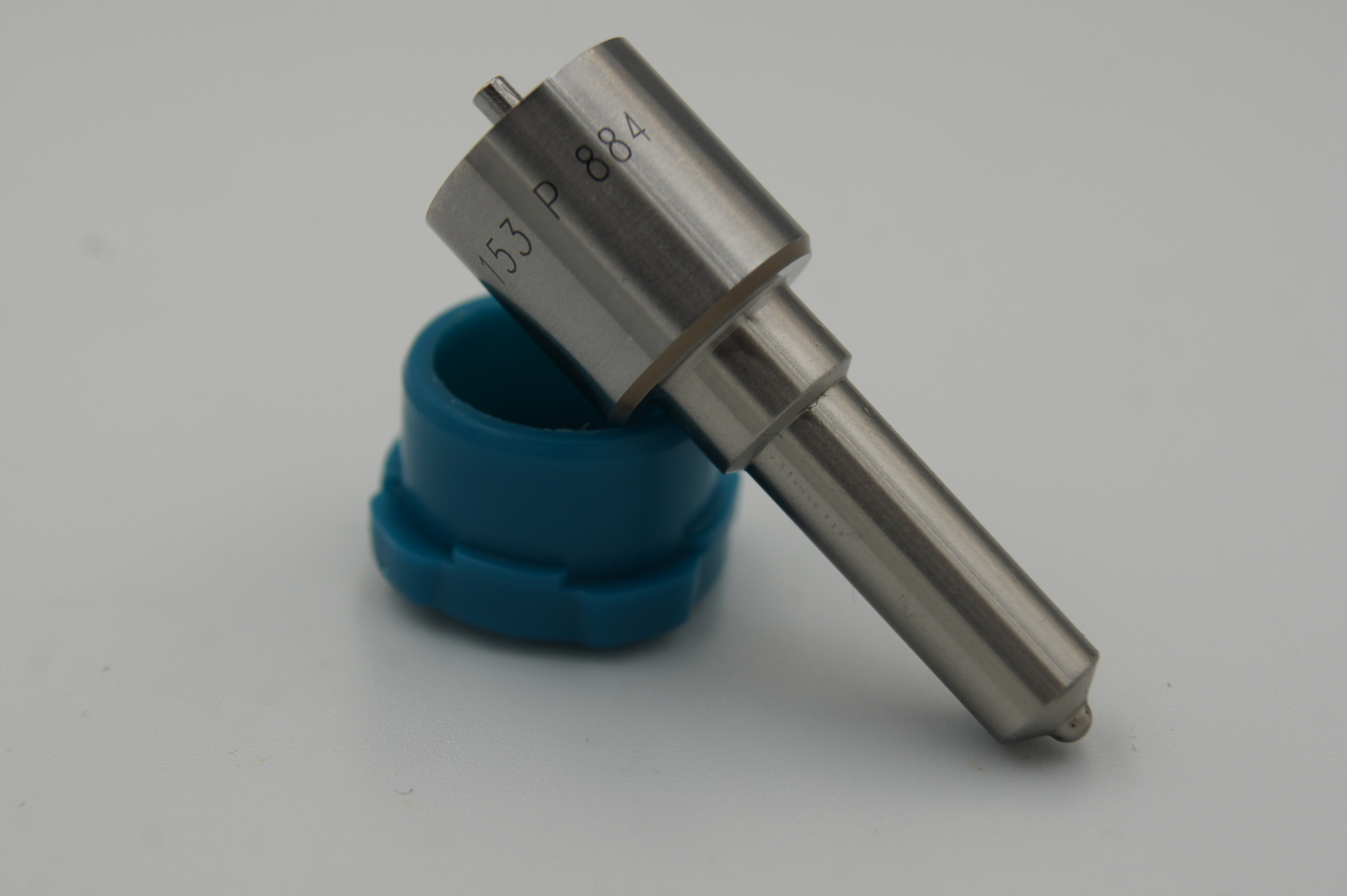 DLLA153P884 / 093400-8840 Распылитель Denso